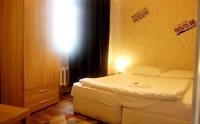 Hotello